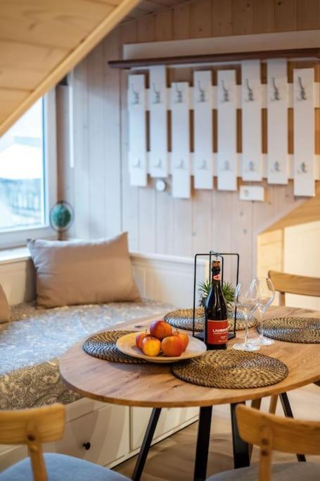 Luxury Apartment In Gedimino Av. Vilnius Ngoại thất bức ảnh